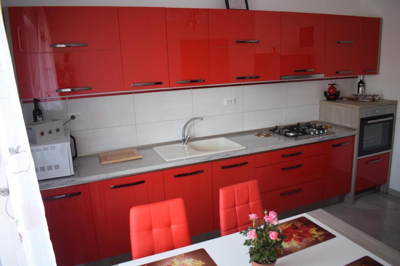 Hotel Casa Dumitru Ceraşul Esterno foto